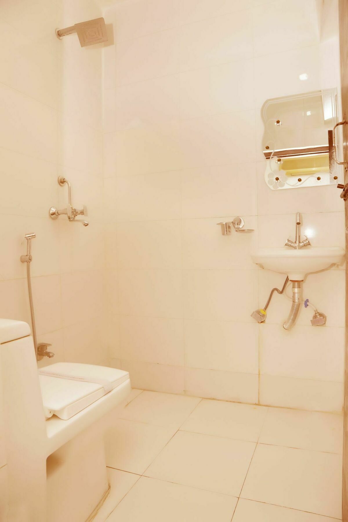 Hotel Vishal Új-Delhi Kültér fotó